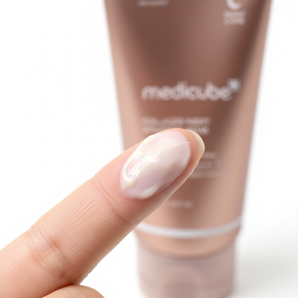 Medicube Collagen Night Wrapping Mask - texture shot