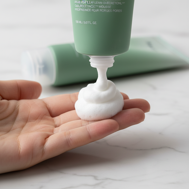 ANUA Heartleaf Quercetinol Pore Deep Cleansing Foam — creamy foam texture close-up