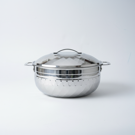 Mahaa Crysto Stainless Steel Food Server with mirror finish and diamond-cut pattern